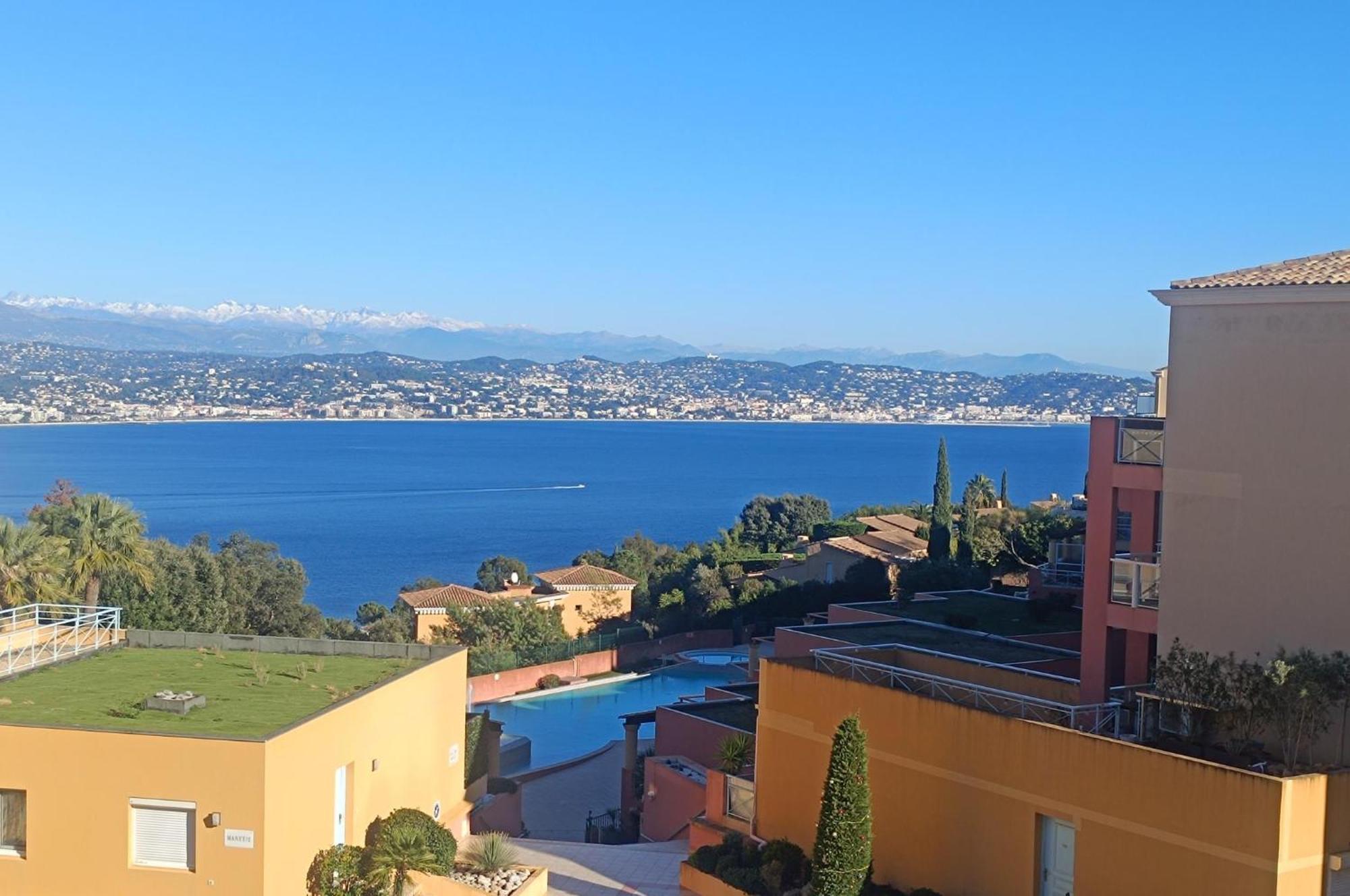 Magnifique Vue Mer Et Piscine - Les Cles De L Esterel 泰晤勒·苏尔·梅尔 外观 照片