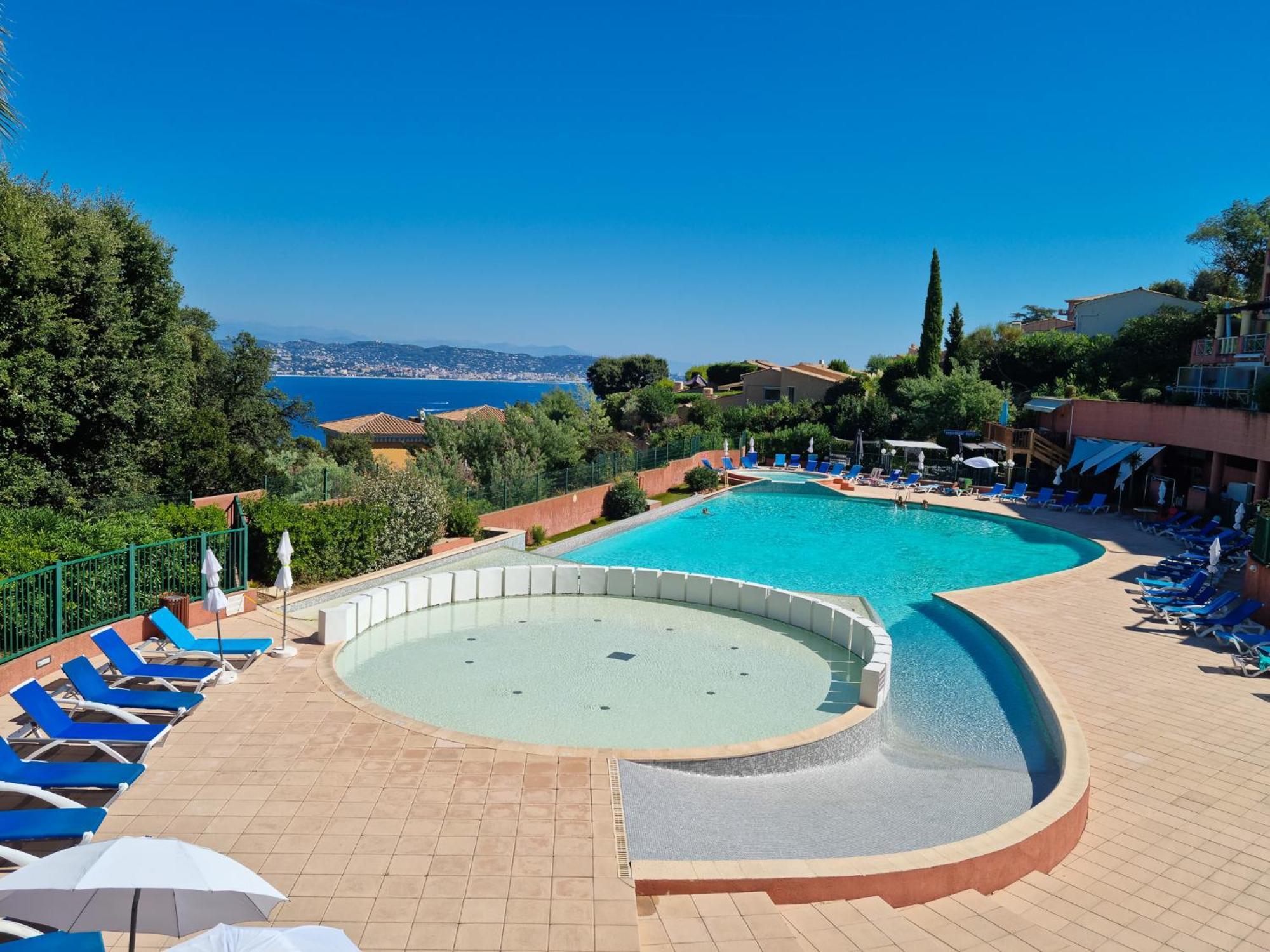 Magnifique Vue Mer Et Piscine - Les Cles De L Esterel 泰晤勒·苏尔·梅尔 外观 照片